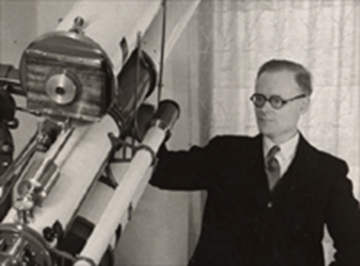 DumGalMuseums's tweet photo. Dumfries man Robert Waland - The Apollo Connection by Lindsay McCormick. Read the full story at https://t.co/vxLniVQ2Lu

#SupportDG #Dumfries #dumfriesandgalloway #museum #ThingstoDoinIsolation #museumfromhome #MuseumAtHome #Astronomy https://t.co/HxbyMSHJpP