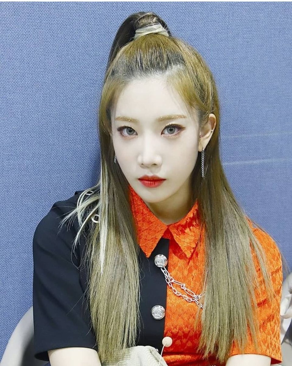 Loona___KimLip's tweet photo. https://t.co/Hgho6RyWUx