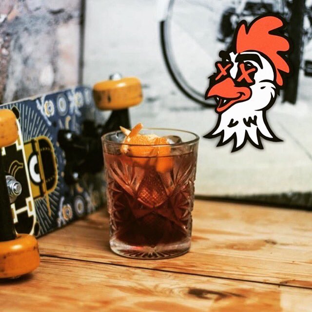 Shake it real good! 💃🏼 #Cocktail delivery service, One Stop Bar Hop, are bringing drinks packages from some of our city’s best bars to your front door 🚪 Including <a href="/Motel_Bar/">MOTEL BAR - Fleet St</a>, <a href="/pattersonsbar/">Pattersons</a> and more! 🍸 

Check their Instagram @onestopbarhop and DM to order 📥 #Liverpool #local