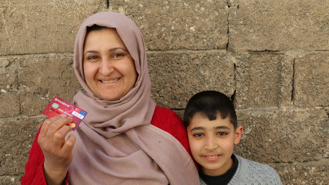 DPeppiattBRC's tweet photo. Looking forward to today’s webinar on Red Cross/Red Crescent experience in linking humanitarian cash and social protection. Join us if you can: https://t.co/vKxvCIfpj0 https://t.co/9UF3h8SRlg