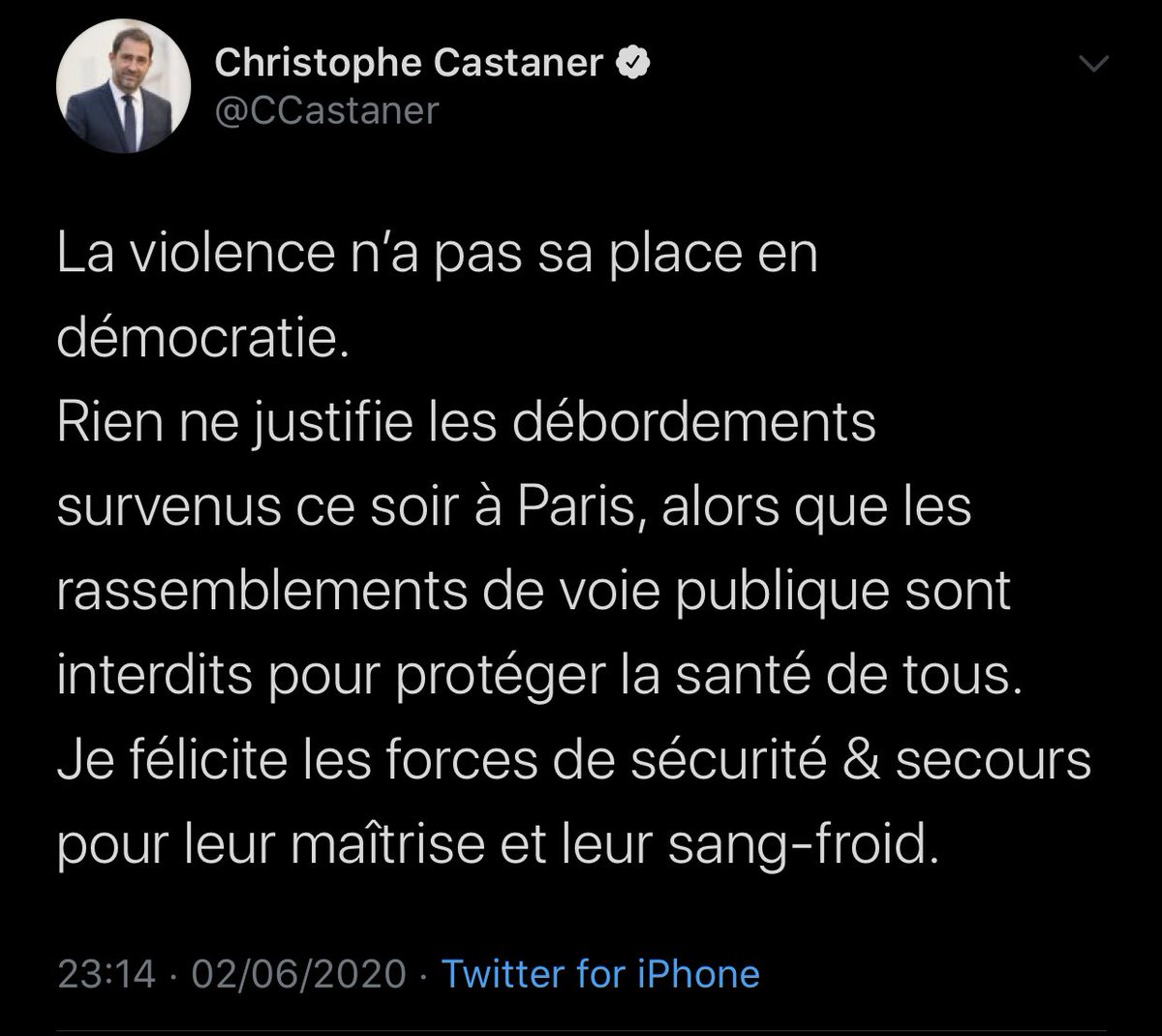 TraduisonsLes's tweet photo. « La violence, c’est quand le peuple déborde. Quand c’est la police, c’est pas pareil » https://t.co/UHWDD31J7a