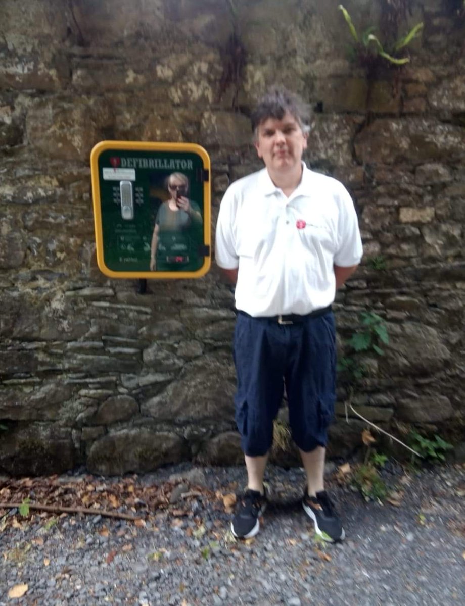 ballinacfr's tweet photo. #Ballinacfr challenge you to a #AEDSelfieChallenge
Find your nearest AED and tag it's location using #Eircode
@CFRIreland @AmbulanceNAS @GardaTraffic #GardaCFR #24HRAsccess @Eircode @MCallanan1 @ChamberBallina #LoveBallina https://t.co/zoCoktt53v
