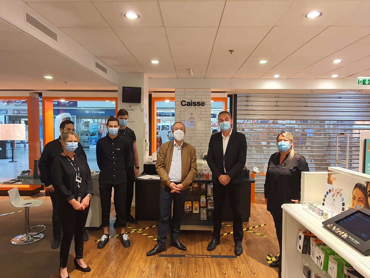 Gilles Combe continue ses visites terrain avec ce matin, la rencontre avec l equipe de Coquelles. Des échanges dynamiques et enrichissants.👍
@GDT <a href="/fredcolard/">Frédéric Colard</a> <a href="/FredericHeck/">Frédéric Heck</a> <a href="/gilles_combe/">Gilles Combe</a> <a href="/RactMadoux/">Olivier Ract-Madoux</a> <a href="/LudovicGuilcher/">Ludovic Guilcher</a> <a href="/fclopier2/">Frédéric Clopier</a> #touslessouriresGdt