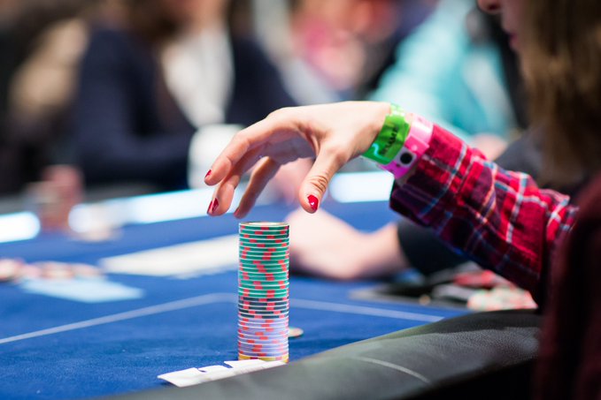 The concept of ICM, and how it impacts decisions late in tournaments and satellites pokerstarsschool.com/strategies/icm…