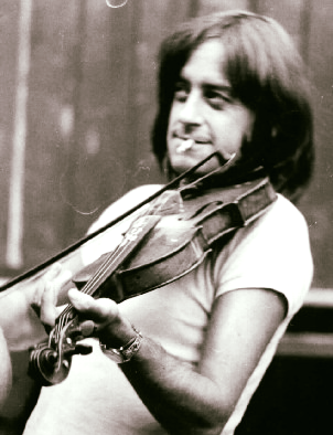 4 years ago, 3rd June 2016 we said goodbye to the remarkable Dave Swarbrick, one of the UK's finest fiddle players. #sandydenny