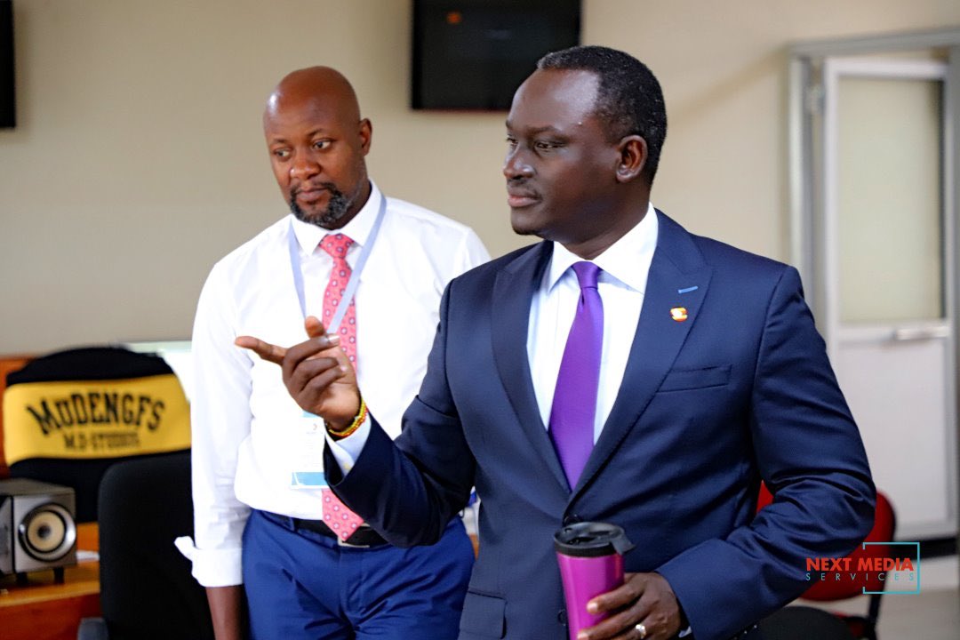 Lcmuha's tweet image. So why do you still queue up to open a bank account when you can do everything on your phone? #CenteXpress