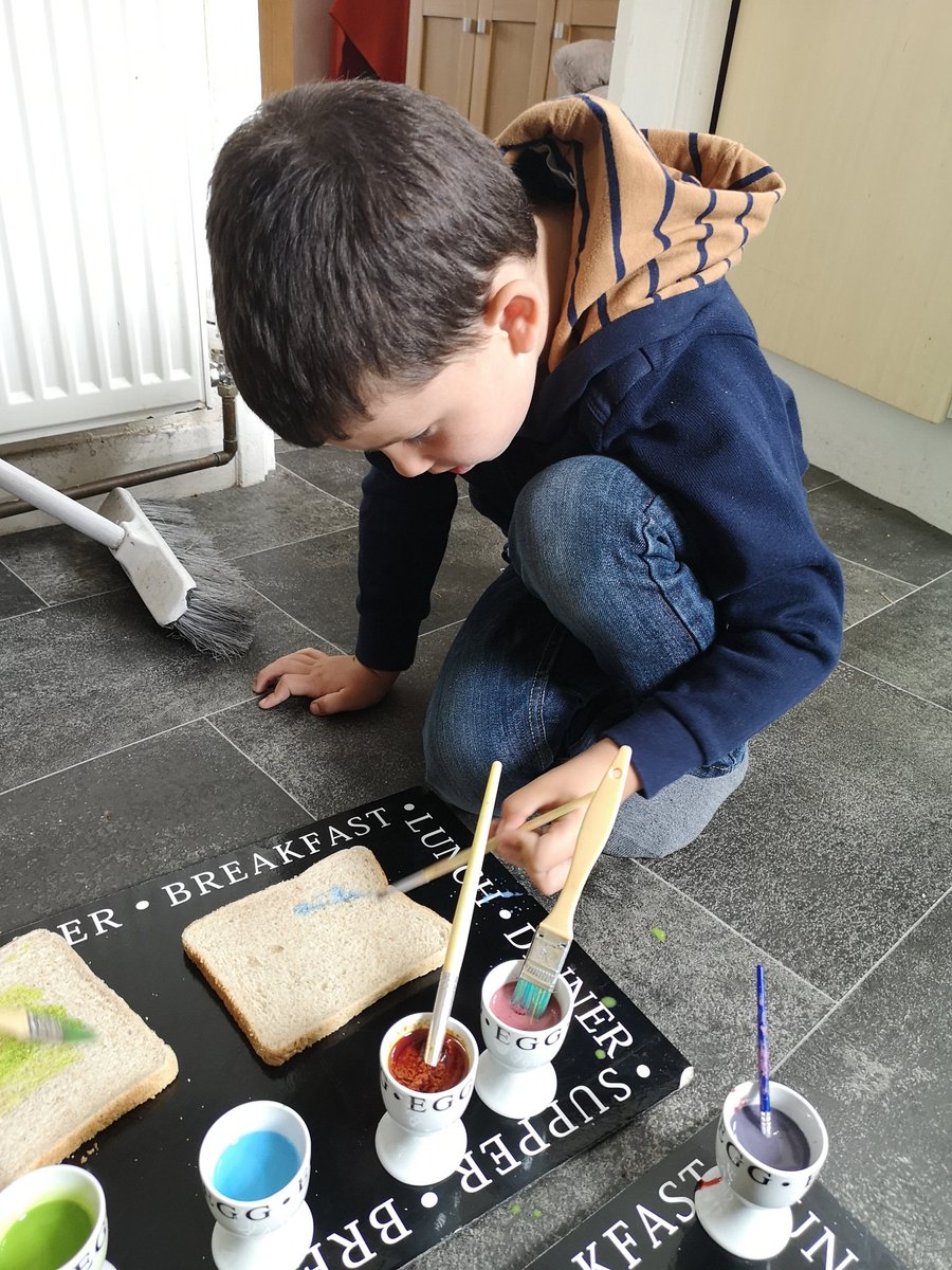 MaryLRehman's tweet photo. @EPATurtles thanks for this, got both the boys to eat toast which they normally won't touch! 😍🖌️🍞 https://t.co/h0oFgAKJQk