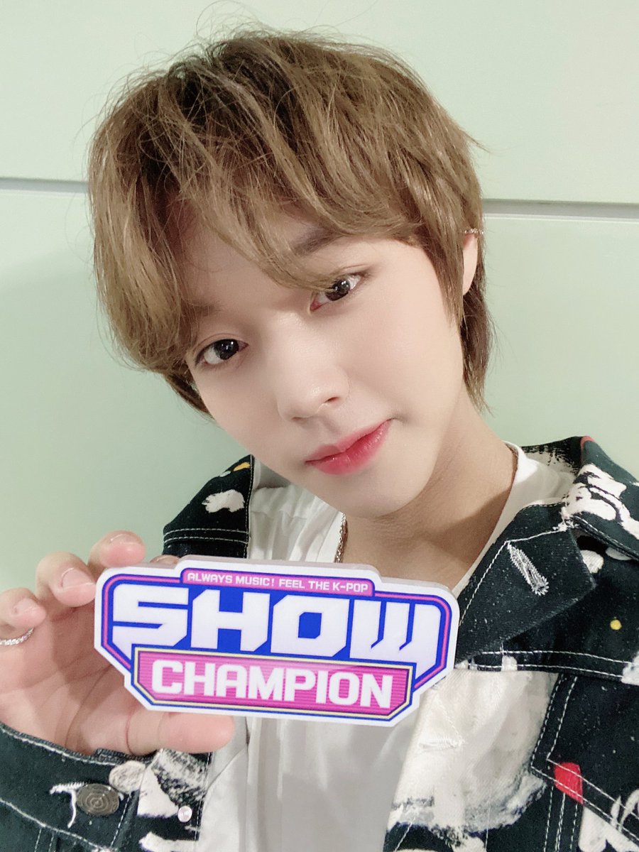 hoonymini's tweet photo. 오마이윙 지훈아 짧았던 기간이지만 덕분에 천국같은 시간이었어🧚‍♂️
메이에게 좋은 곡들로 소중한 선물줘서 고맙고 지훈이의 앞으로의 활동을 응원할게!🤗
#오바이윙_지훈아_잘하고있어
#OhByeWING https://t.co/6Cw0SDDsKB