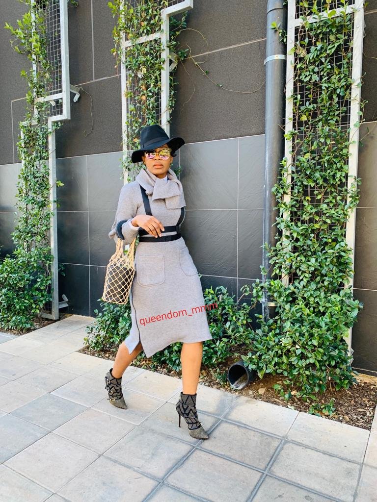 queendom17's tweet photo. Winter is here, best you get yourself warmed up in this knitted light grey dress (it comes with belt and scarf ).

WhatsApp or call us on 0716760069 to place an order.

#winterstyle #winterfashion #queendommmm #queensofqueendom  #fashiondaily #fashiondiary #style https://t.co/6Ojsa2BVTY
