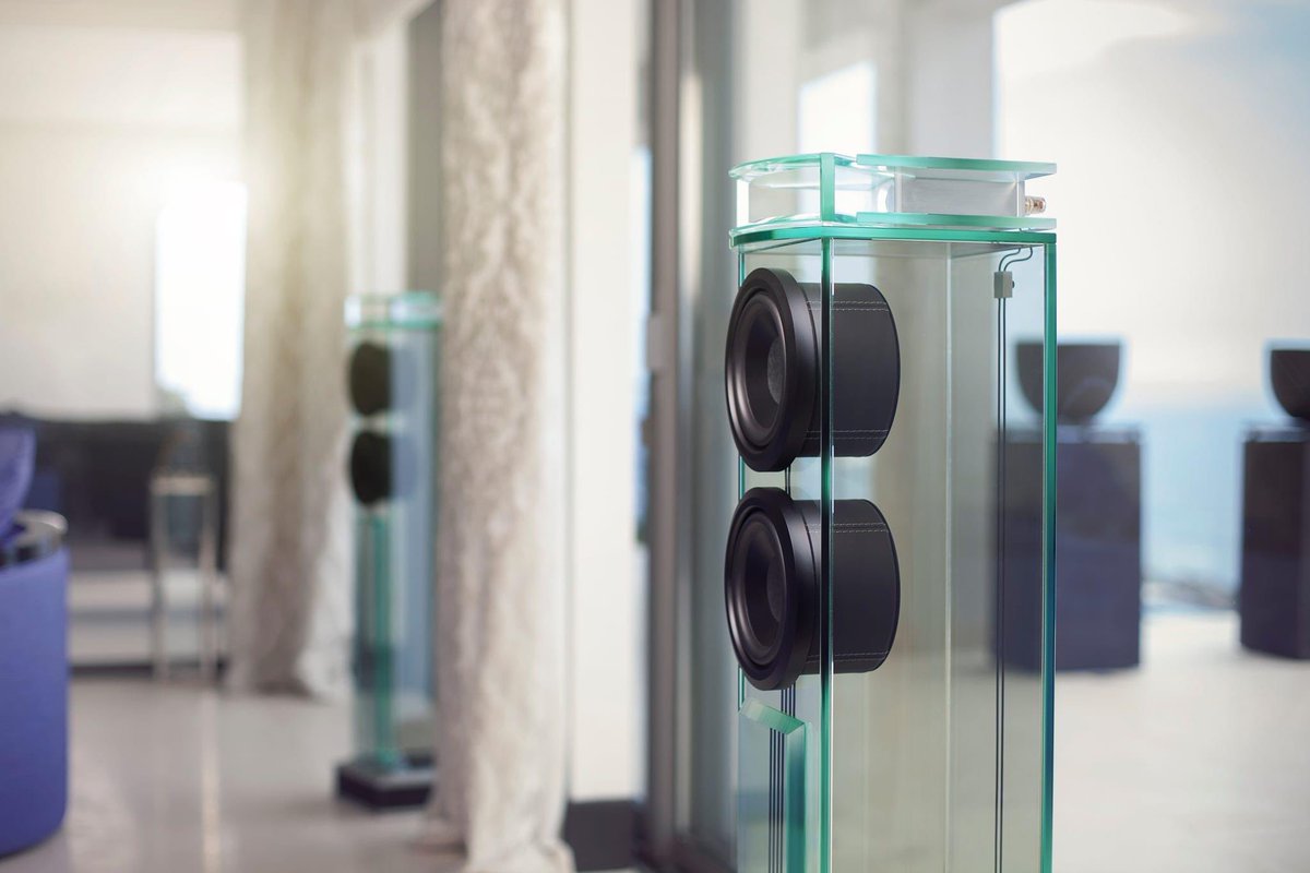 Timeless Design, Ultimate luxury!
Delight to your ears and eyes!

#luxuryinteriors #luxuryspeakers #glassspeakers #hifi #audiosystem #luxuryaudiosystems #luxuryaudio #madeinfrance