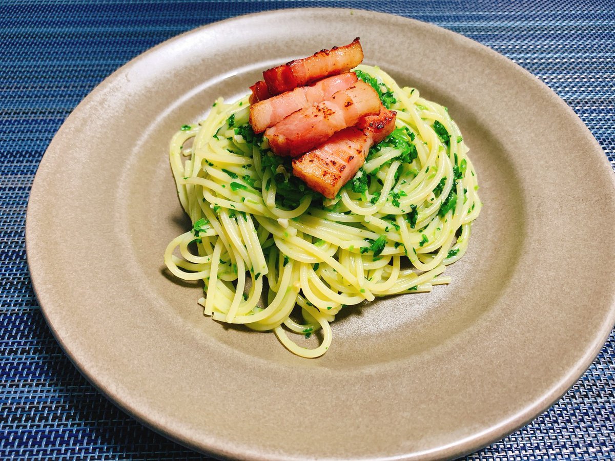 かずやのごはん かず屋のごはん クレソンジェノベーゼ クレソンを使ったあっさりジェノベーゼです バジルほどのコクはありませんが 蒸し暑い時にぴったりの清涼感 軽い口当たりでぺろっと食べられます おうちごはん Twitter家庭料理部