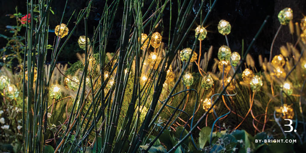 BrightMarbella's tweet photo. Brighten up! Organic forms rising from the earth like glowing flowers-mimicking nature perfectly the More Lamp is an irregular sphere made of transparent glass with a green gold coloured stem (LED 1,5w) designed by Enzo Catellani 

#brandswelove #light #outdoorlighting #bybright https://t.co/oYxt0McLal