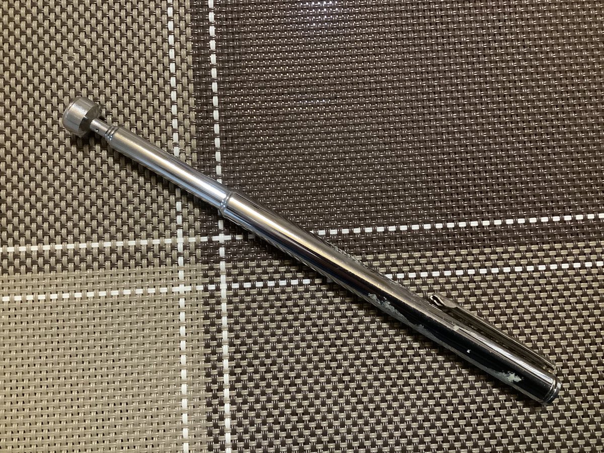 tipsterdad's tweet photo. Photo of Pen sized expandable Magnet as described in previous tweet. https://t.co/VjLWxhFzhT