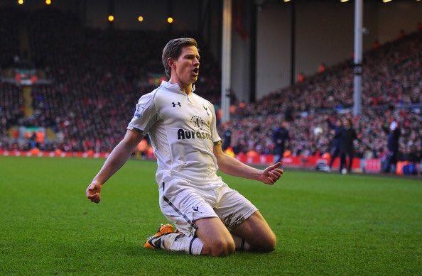 HotspurLane's tweet photo. If this is the end @JanVertonghen then thank you. You’ve been one hell of a good servant and above that seemed like a great guy, you won’t be forgotten at #thfc https://t.co/2xlDplhK8A