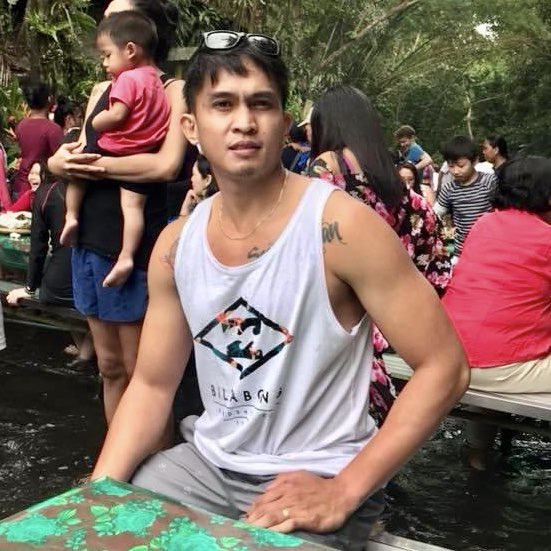 phaqatar's tweet photo. Hi Chan! Balita ko magaling ka daw magdribble at magshoot. 😜 https://t.co/dKhLe5UiU1