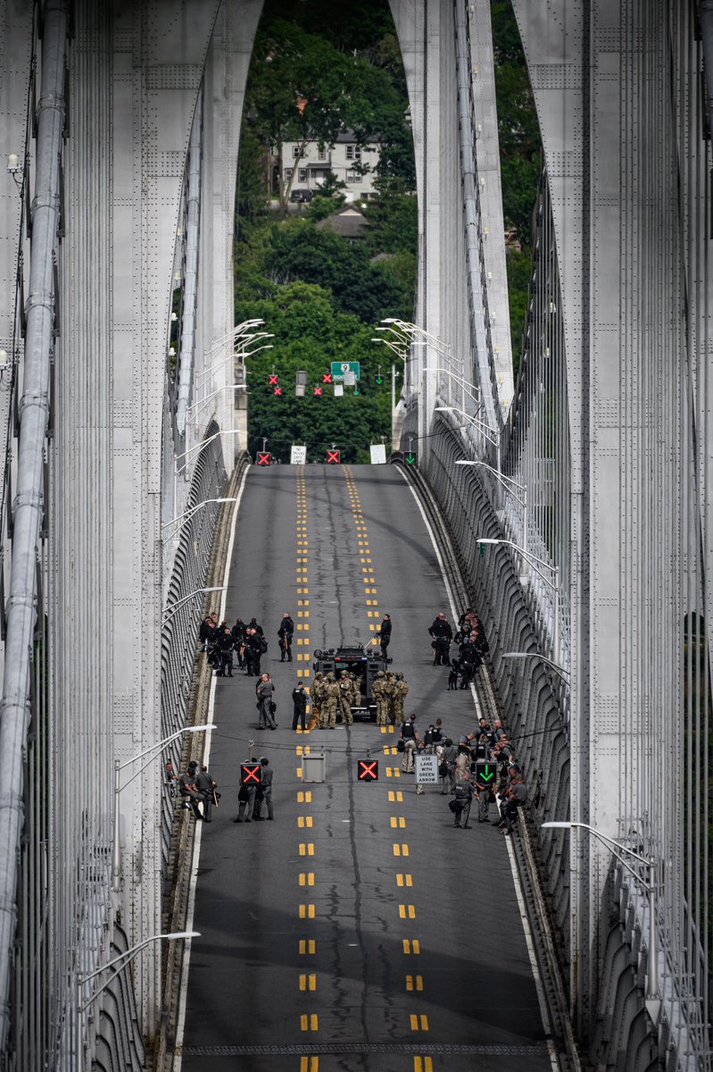 piercejohnston's tweet photo. The protest in Poughkeepsie yesterday received a MUCH different response by authorities than the protests around the Hudson Valley in the days prior https://t.co/OmSvqr7Kz0
