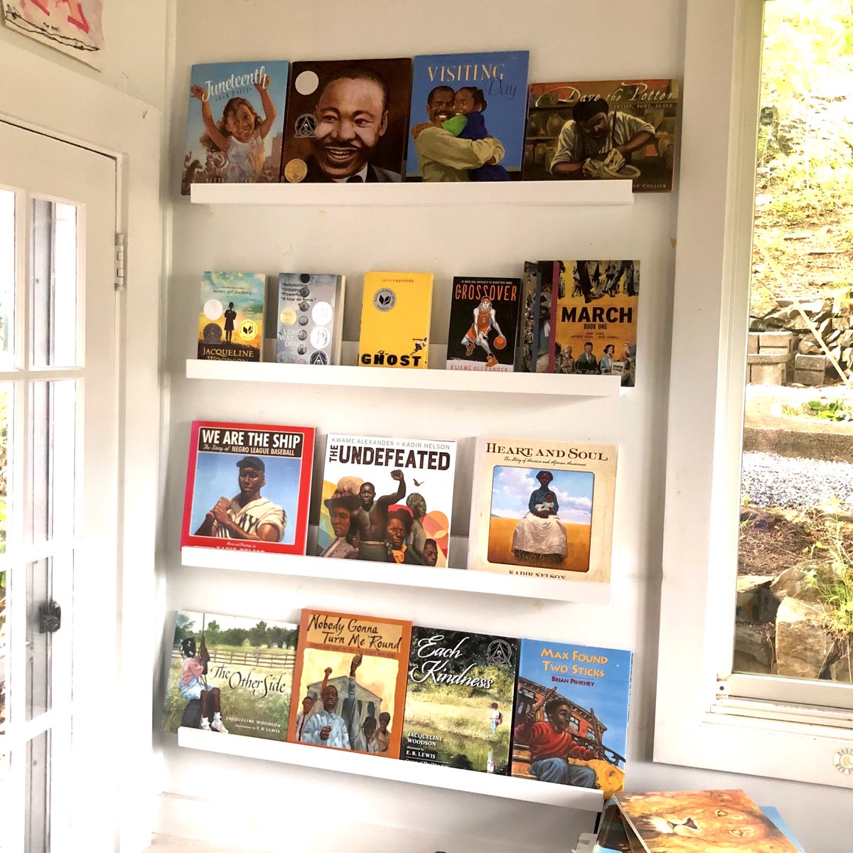 tavaresbooks tweet picture