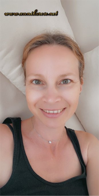 Die Br&auml;une geht voran 😉 seid ihr noch wei&szlig; oder schon schwarz? https://t.co/knPCXEoZNb<a href="/tag/bluse"class="tags"><span>#bluse</span></a>