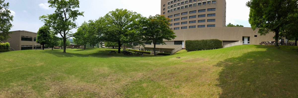 メディア社会学への招待 法政大学社会学部 法政大学 多摩キャンパス ひだまり広場東側から西を望む 左から順に現代福祉学部棟 大教室b棟 vブリッジ 総合棟 図書館 研究所棟 木々に隠れて食堂a棟 社会学部低層棟手前と高層棟 右端に メディア社会学への招待 法政大学社会学部 法政大学 多摩キャンパス ひだまり広場東側から西を望む 左から順に現代福祉学部棟 大教室b棟 vブリッジ 総合棟 図書館 研究所棟 木々に隠れて食堂a棟 社会学部低層棟手前と高層棟 右端に