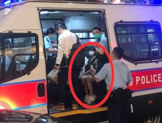 redwallpusher's tweet photo. 香港淪陷區：今晚旺角
2024 #登打士街 H&amp;M門口
三人被港共偽軍帶上狗車 #AM8442 
其中兩個係女仔 第三個未知性別
Source : ScottScout
🛑求資訊🛑求詳情🛑求相🛑 https://t.co/afQy24FuUc