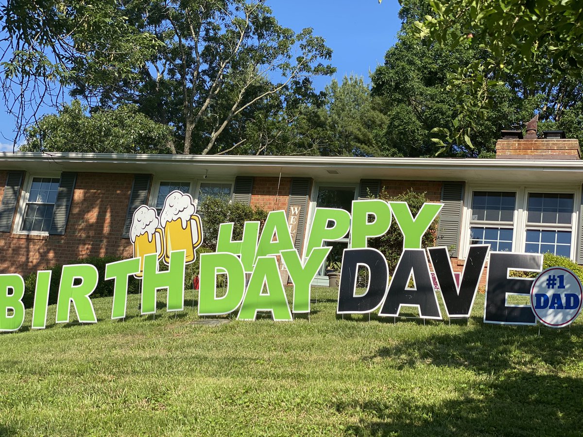 leigh_frazier2's tweet photo. How to celebrate your husbands birthday.... and promote social distancing... (thanks Sign Gypsies Roanoke!) https://t.co/X0KguNN2XQ