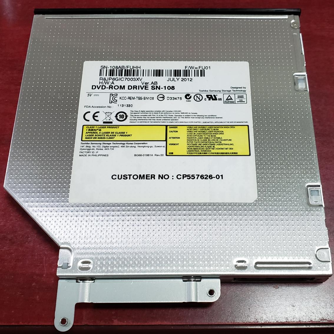 じゃんぶる パソコン弄りアカ On Twitter Jemtc の中身 語り尽くされたa572なので見るところは特になし Tpmのチップが付いていてvproに対応してるぐらい 無線lanはやはり無し 本体裏には無造作に貼られたマステ 名板とmarライセンス 10home Dvdは焼けないタイプ