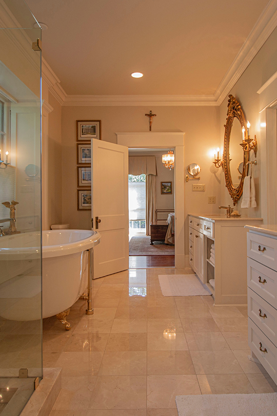 gentscreek's tweet photo. $1,000,000 listing in Louisiana by The George Group [via @ronniegeorge]⁠
⁠
#architecture #villa #mansions #penthouse #dreamhomes #places #elegance #homedecor #interiordesign #luxuryinterior #homeinterior #roomdesign #modern #living #gentscreek #bathroon #bathtub #livingspace https://t.co/tH2oalLgGk