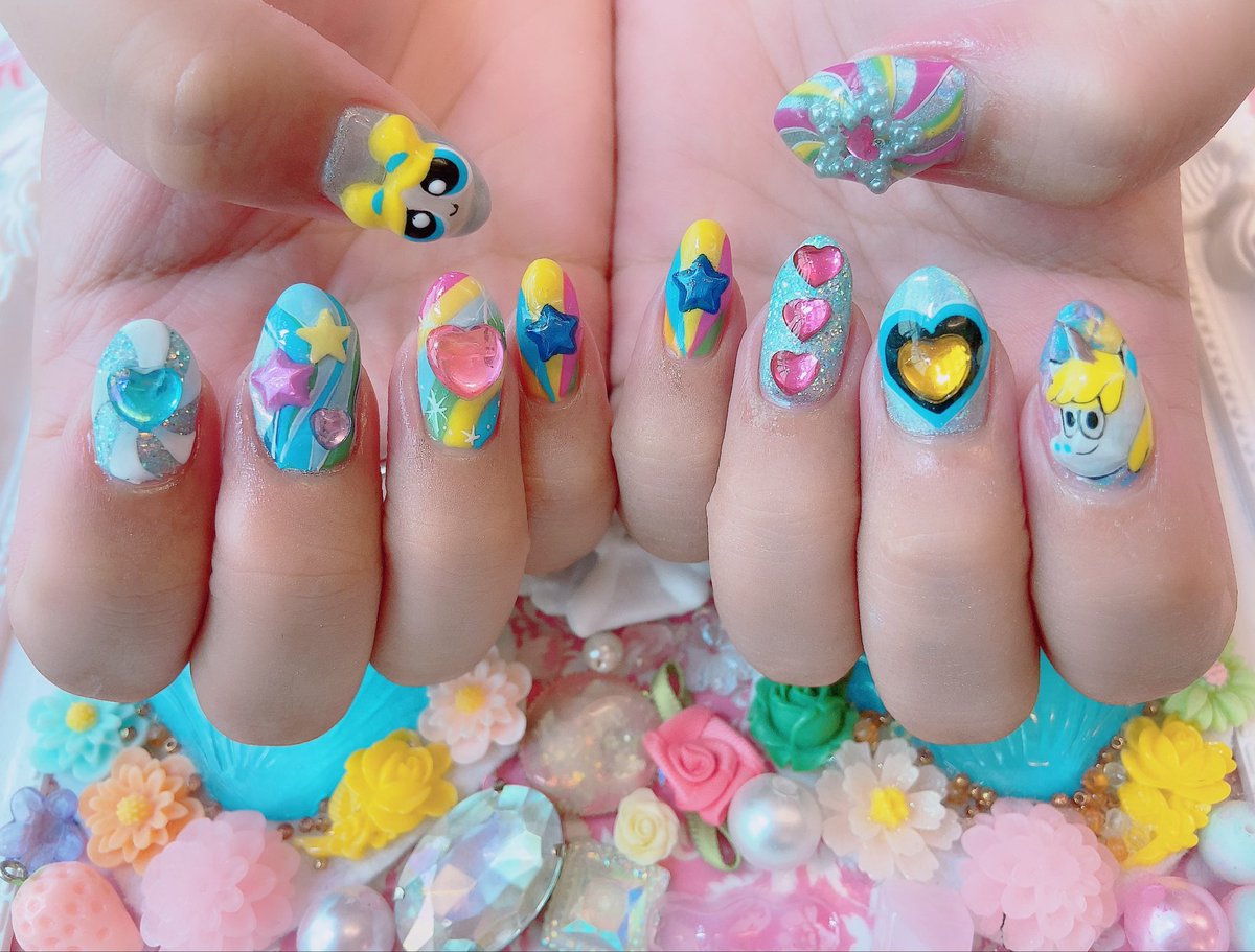 Kedakaiネイル いおり気高い パワーパブガールズ バブルスとユニコーンの ネイル 気高いネイル