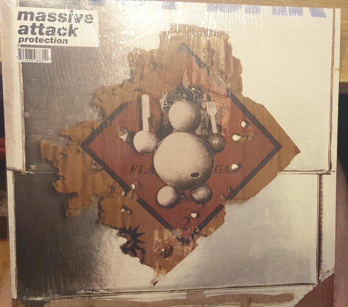 I listened to a couple of records yesterday, but didn't want to post about music with other shit going on in the world.. so I've saved them for today... First up record 20, and it's  @MassiveAttackUK - Protection (still in the shrink)