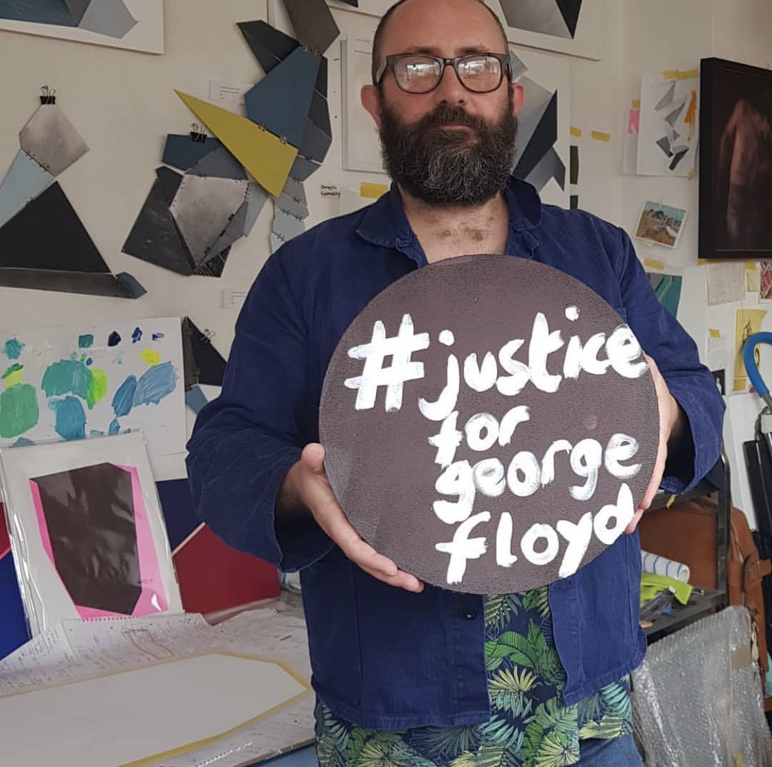 DistancedR's tweet image. #DistancedResistance @DistancedResistance
@DistancedR
#georgefloyd
#saytheirnames
#blackouttuesday
#protests2020
#TakeAKnee
#BlackLivesMatter
#BlackLivesMatterUK
#handsupdontshoot
#nojusticenopeace
#justiceforgeorgefloyd
#ripgeorgefloyd
#georgefloyd🙏🏾