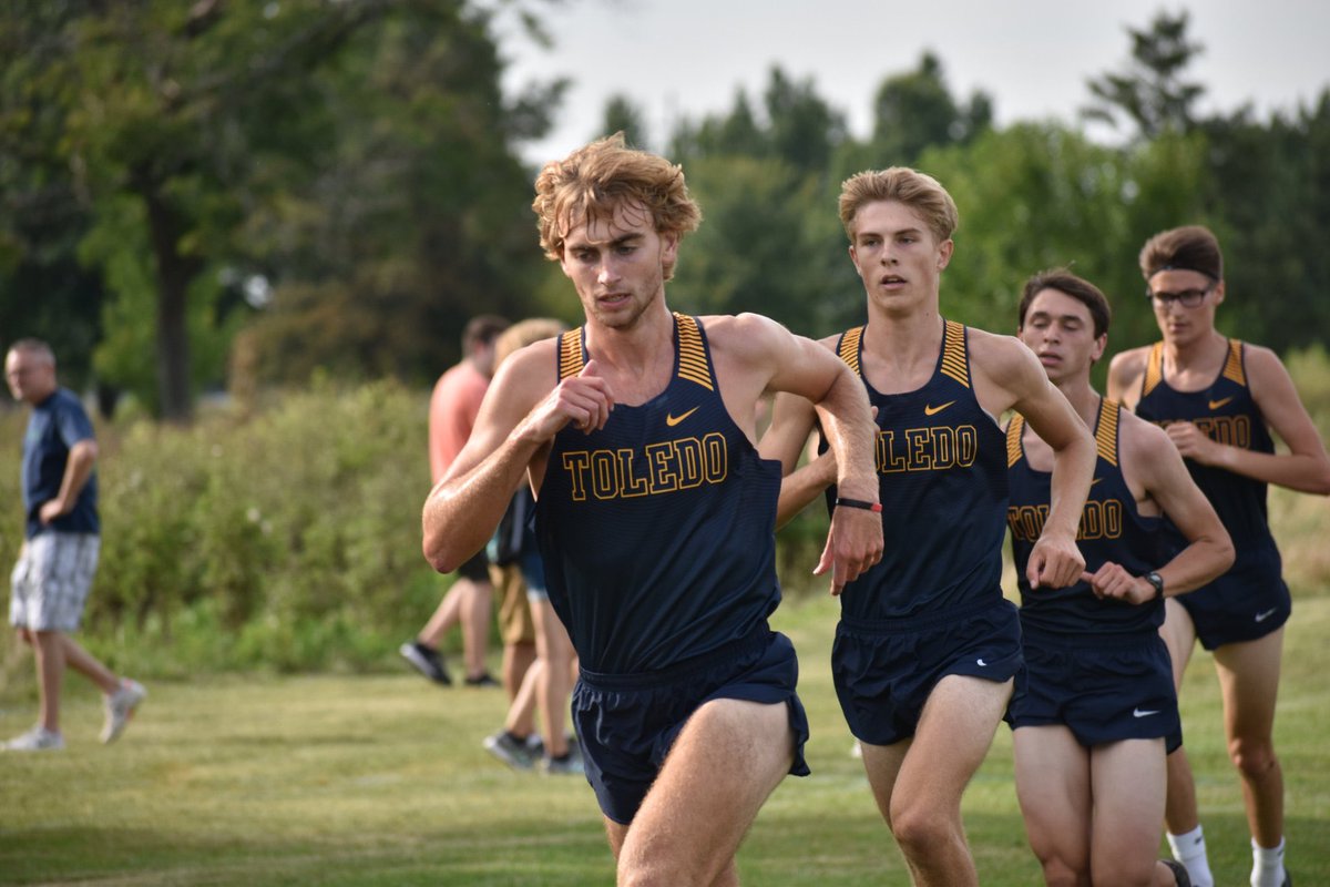 ToledoRockets's tweet photo. Happy #NationalRunnerDay to all of the 🚀 runners out there https://t.co/gRxaFjC9RT