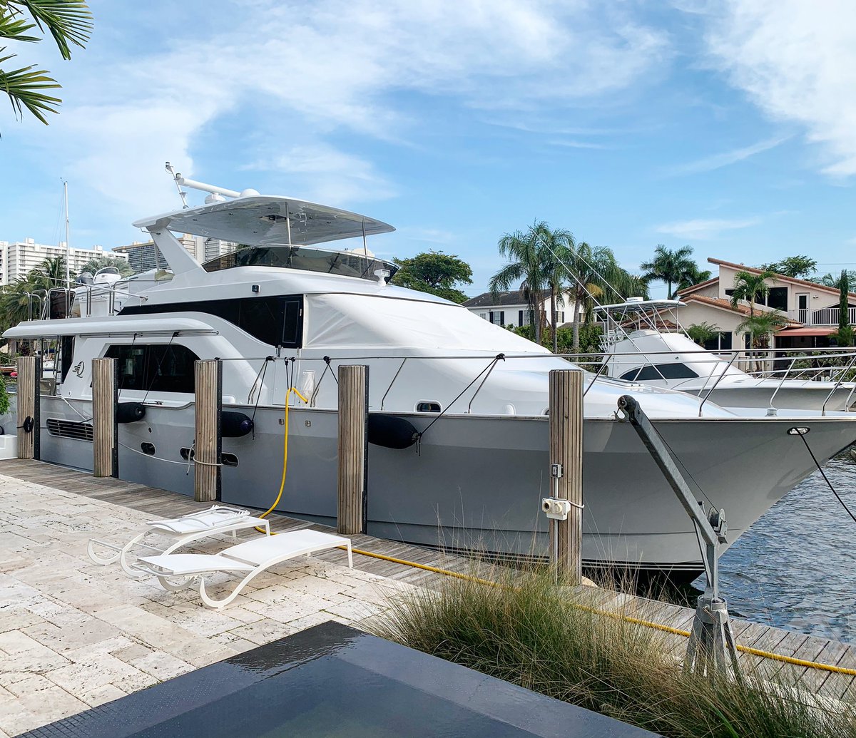everprosofla's tweet photo. Our EPA registered disinfectant cleaning solutions are safe on all surfaces even yacht interiors! Planning a trip soon? Call us for our deep cleaning program that focuses on all high-touch surfaces! 🦠

#everprorestoration #sanitizing #deepcleaning #covid19 #coronavirus https://t.co/lo7WXH6Ebc