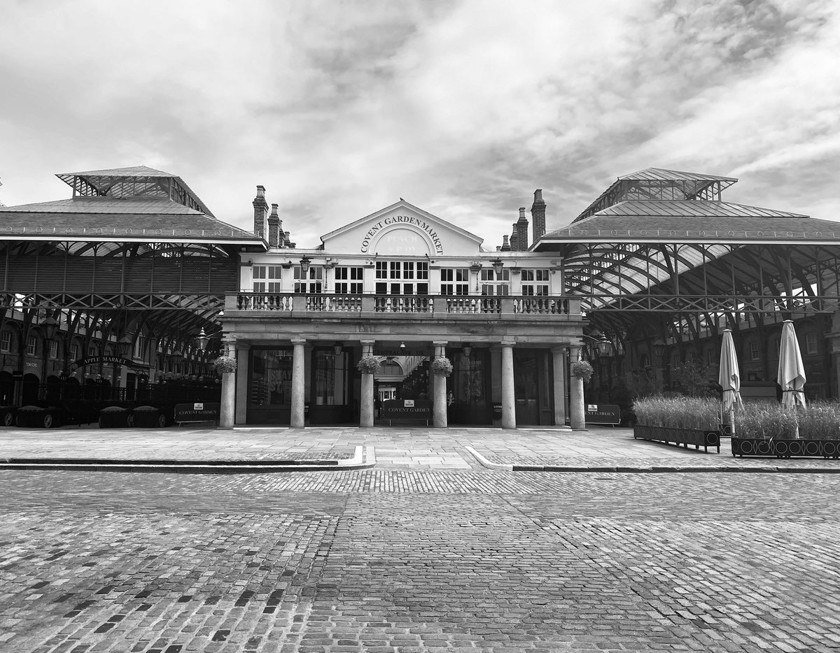SLJBarts's tweet photo. @TimeOutLondon Covent Garden... at lunchtime! https://t.co/p3TQ8WUmq9