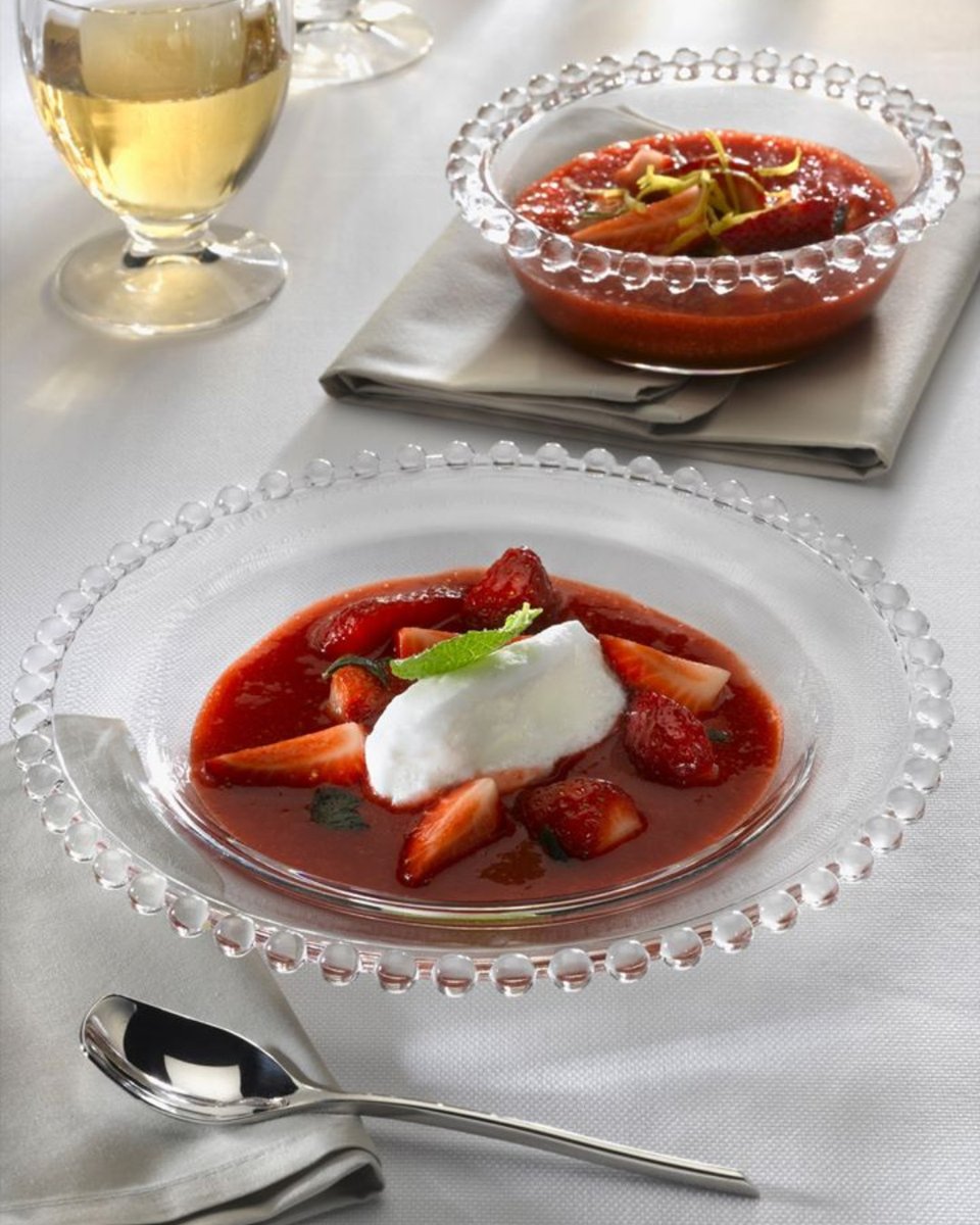 Cuisineetmets's tweet photo. Île flottante aux fraises
https://t.co/in8SV6V8gf
Une île flottante revisitée, gourmande non ?
#desserts #recettes #recette #cuisine #fraises #fraise #cuisinetemets #instacook #instafood https://t.co/UszGpZWBO6
