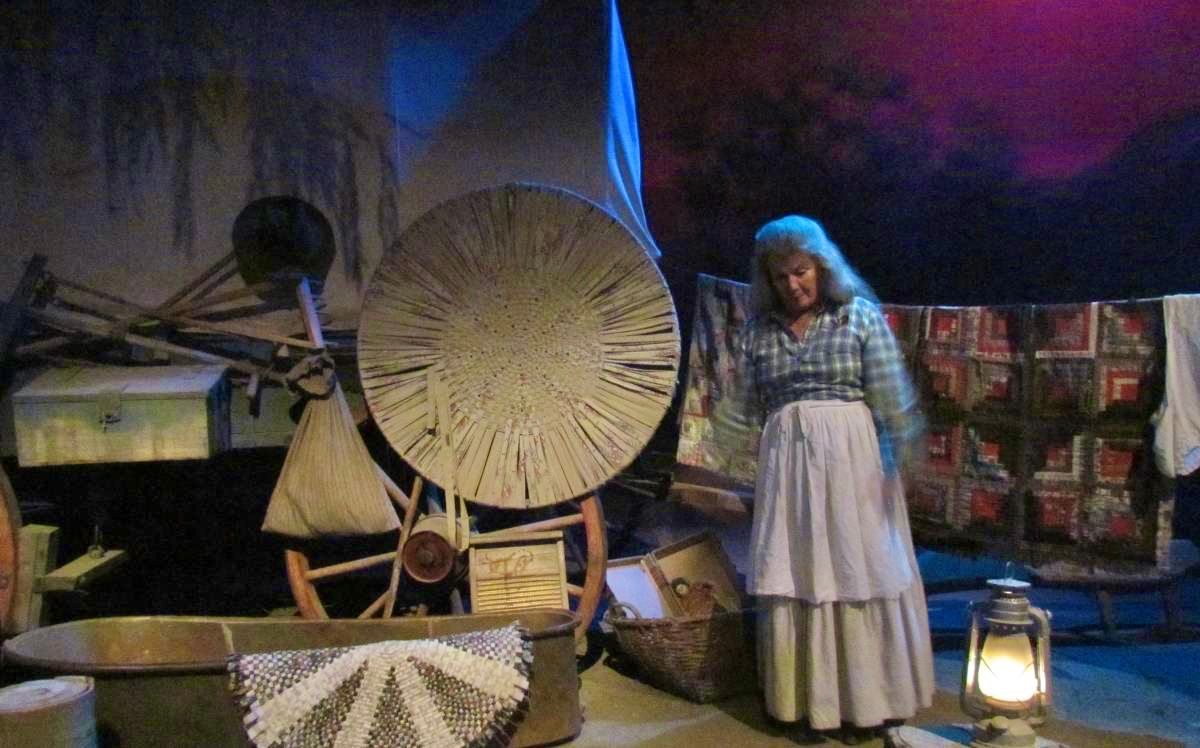 ourboomerblog's tweet photo. It’s hard to beat a good old road trip.
At the National Oregon/California Trail Center the staff are dressed in period costumes.
What are some of the most unexpected treasures you have discovered on a road trip?
@visitidaho
#visitlikealocal #oregontrail #californiatrail https://t.co/I1MksaHaq9
