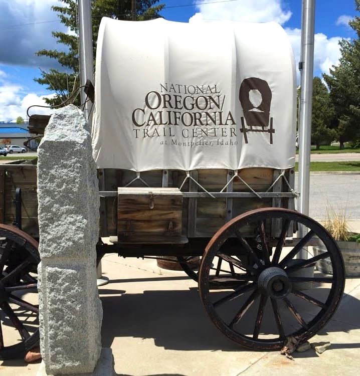 ourboomerblog's tweet photo. It’s hard to beat a good old road trip.
At the National Oregon/California Trail Center the staff are dressed in period costumes.
What are some of the most unexpected treasures you have discovered on a road trip?
@visitidaho
#visitlikealocal #oregontrail #californiatrail https://t.co/I1MksaHaq9