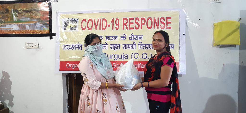 CCgpvs's tweet photo. #COVID19_support #THIRD_Gender
#CGPVS_Covid @relief @campaign #Resource_Moblized frm #CHIRAG_SOCIETY
Today #discussed_ThirdGender issue & planned future_stratgy for there #sustainable #Livilihood
Mangal pandy/Maya bhagat//Anil Mishra/Saraswati ji present. https://t.co/XRLmRWZHyd