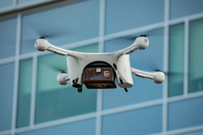 The <a href="/UPS/">UPS</a> team in the U.S. announced it will start using #drones to deliver medication to the retirement villages in Florida. This #DronesForGood project will ensure safe and fast delivery while supporting #socialdistancing efforts. 

Read more: roboticsandautomationnews.com/2020/05/26/ups…