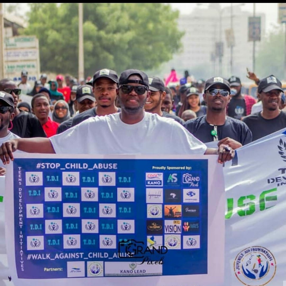 A non governmental organisation here in kano by the name TEENS DEVELOPMENT INITIATIVE,marched against rape. #justicefordjevolve #justiceforelizabeth #SayNoToRapists #SayNoToRapist