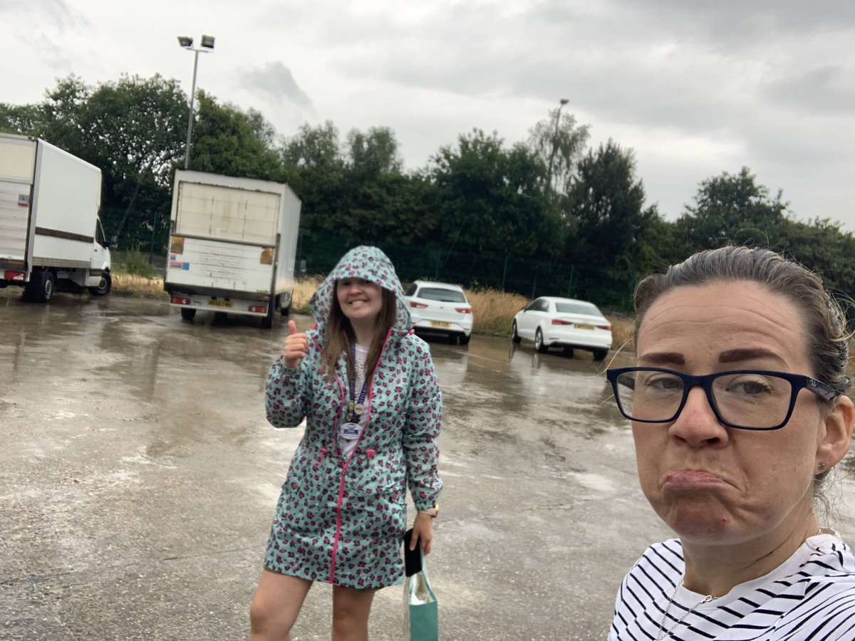 fellows555's tweet image. Rainy pick up @quad_max today with @AdeleGu43381849 ☔️ but good to have a catch up with @rentonj7 @samweb8 and @carolwilson62 iv really missed my work family❤️ @TimpsonNews @SueBurden4 @RachaelM25
