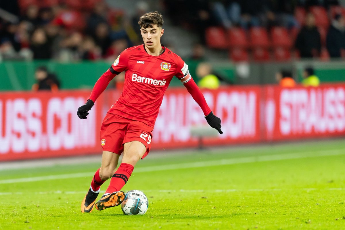 theDOFootball's tweet photo. Bayer 04 Leverkusen assistant coach, Marcel Daum on Kai Havertz:

🗣: “For me, he has the elegance of Zidane. If you see his movement, he’s very elegant, he’s always calm, he has great passing ability."

🌟 https://t.co/BpzExnKxZv