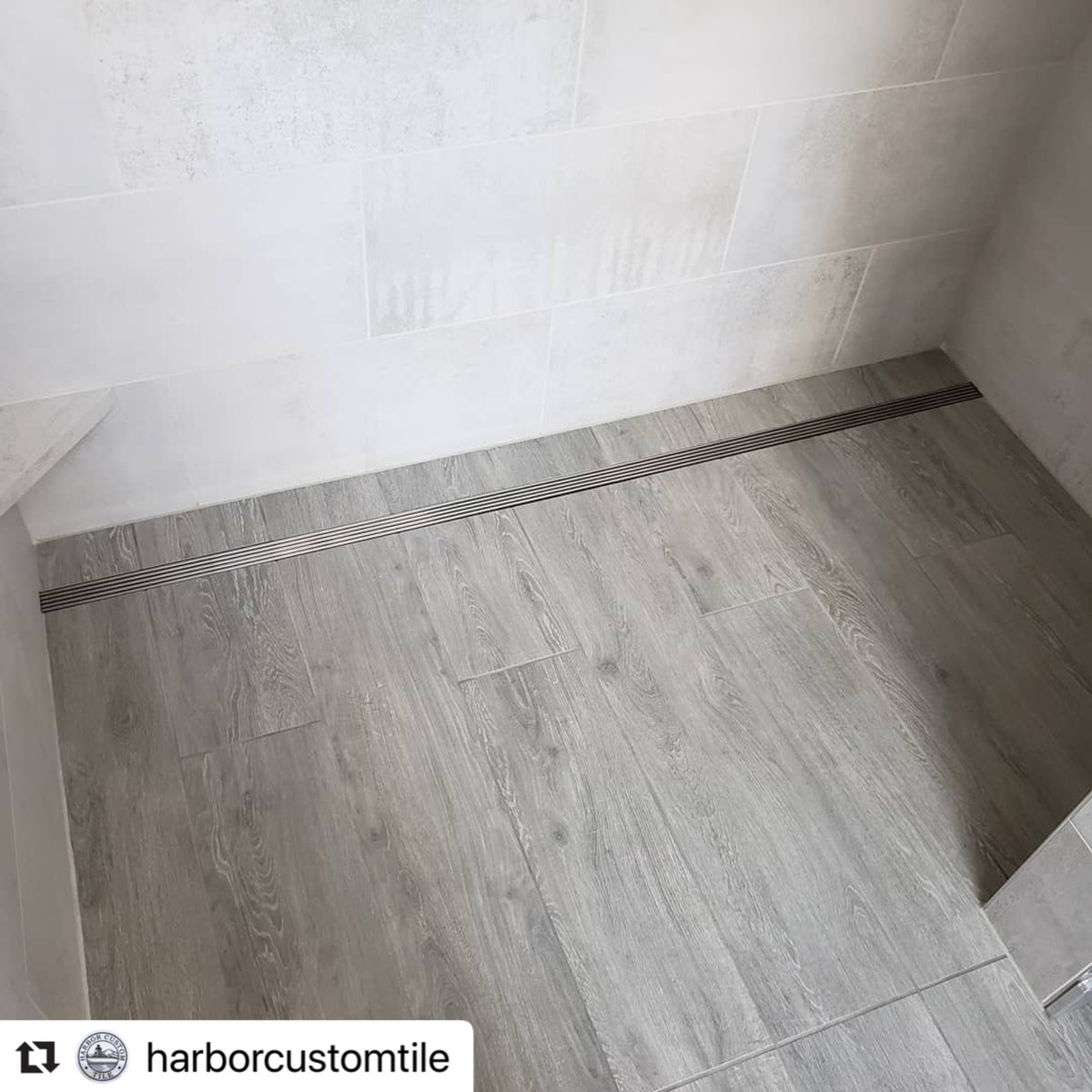 Oatey_Co's tweet photo. We love this gorgeous bathroom with a #QuickDrain linear drain as part of its design. Thanks to Instagram user @harborcustomtile for sharing. See the original post at: https://t.co/cU0fYj2W7w
#oatey #quickdrainusa #lineardrain #showerinspo https://t.co/sqeaIsZVoY