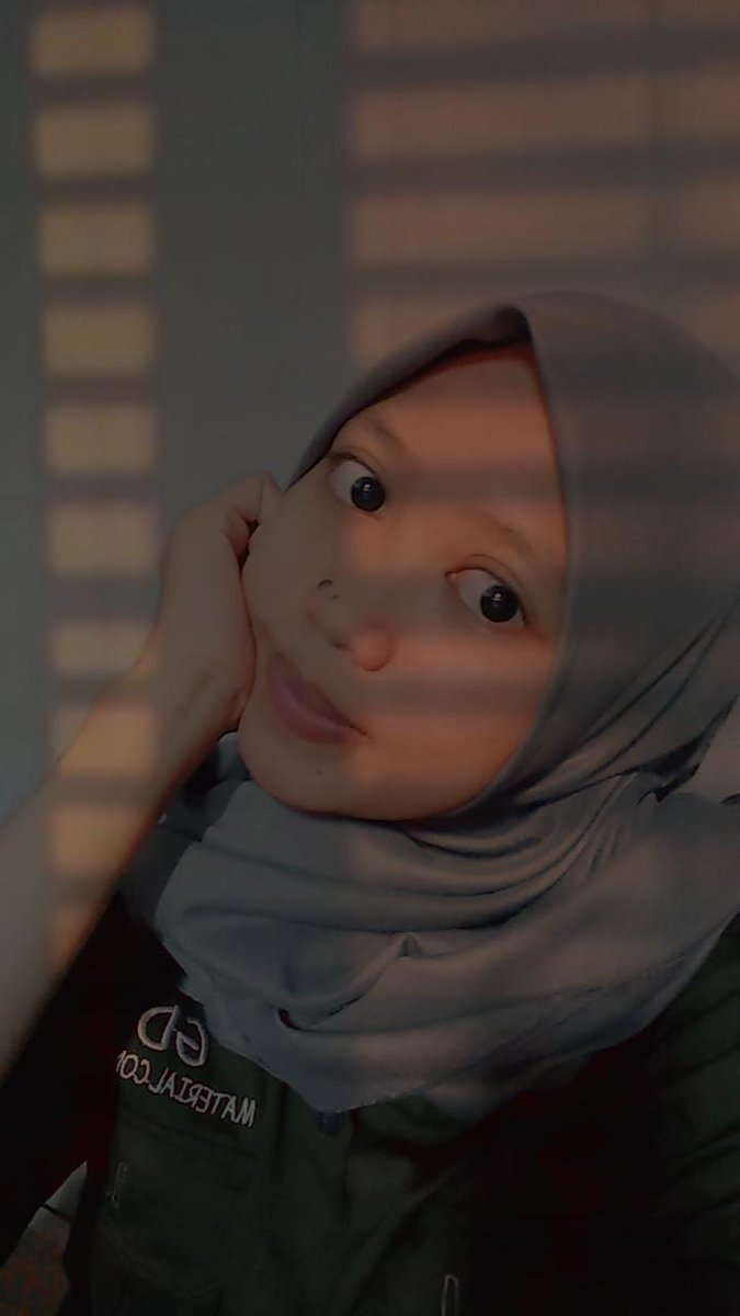 Endahid1's tweet photo. Jika menelan duri sulit, lebih baik tersenyum saja https://t.co/YN2n5YZ19i