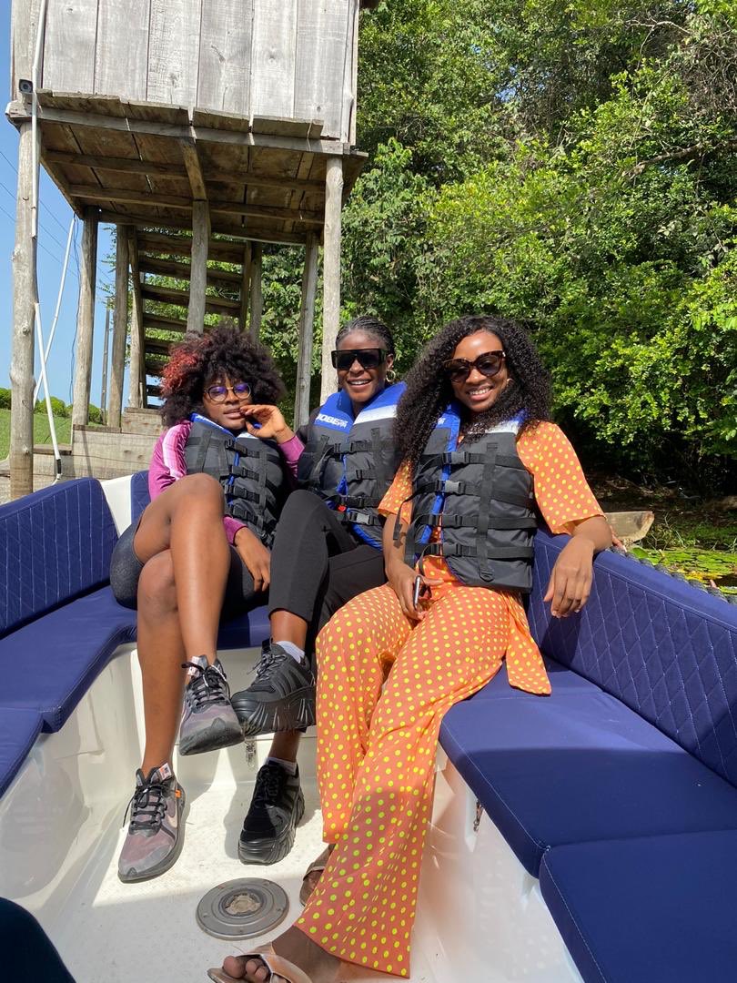 AntoLecky's tweet photo. These are the annoying ppl @Kokobykhloe_a and @Alex_unusual1 Iβm on a βbreakβ with @LaCampagneNG for a few days. Your Favorite Tour Guide will be sharing all the details on my Instagram page. So follow if you arenβt already
https://t.co/drvdckBrrW https://t.co/6ViMTogJdW
