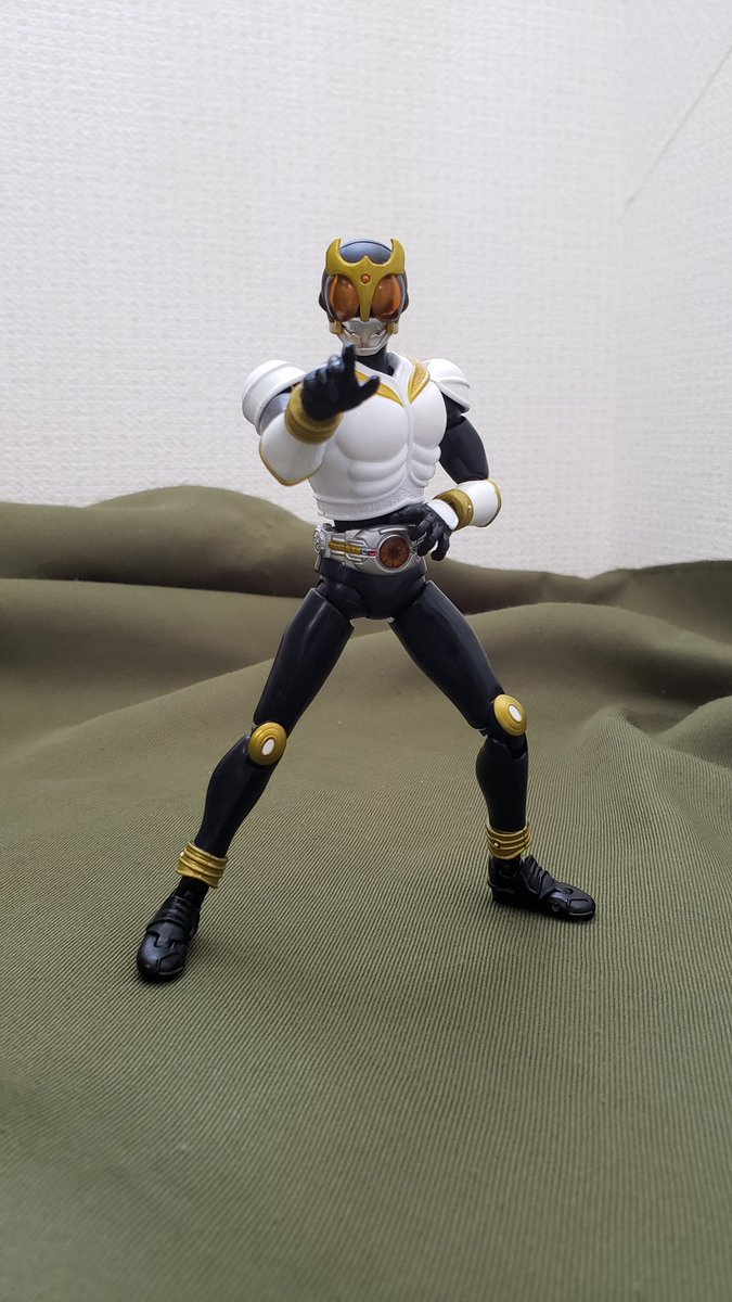 クウガ クウガ周年 マシュランボーの回 信じて裏切られたことが無い そんなこと言われる人間に生りたい 白いクウガ が走って来る時の演出 Bgm好きだなぁ あの看護士さんは見てしまったのだろうか気になる それにしても参考出品で止まっている 真