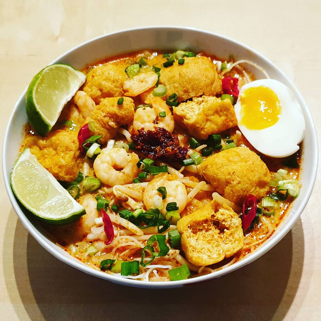 Curry Laksa with Prawns #recipe on facebook.com/kokkiescooking #food #foodporn #foodpics #foodie #yum #cook #cooking #homecook #homemade #homecooking #instafood #instafoodie #comfortfood #healthy #healthyfood  #malaysianfood #singaporefood #currylaksa #laksa #malayfood #noodlesoup