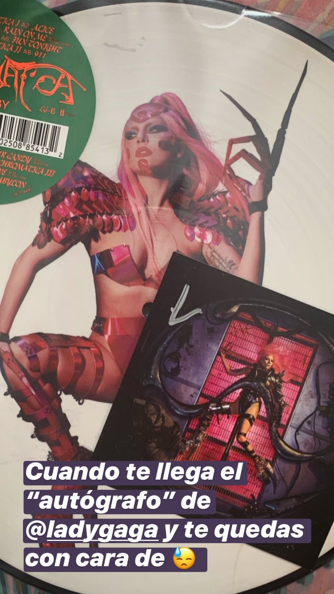 EdgarBMusic's tweet photo. Best autograph ever 😂 @ladygaga @LadyGagaSpain @OHHMYGAGAcom  @gagadaily #chromatica #ladygaga https://t.co/cPFGOcoWmp