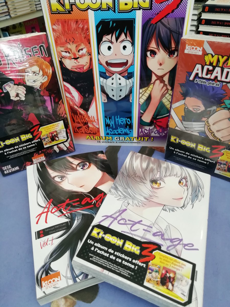La planète Dessin (@planetedessin) on Twitter photo Parmi les nouveautés manga de la semaine il y a le Big 3 de <a href="/ki_oon_Editions/">Ki-oon éditions</a>, 3 séries issues du Shonen Jump :
My Hero Academia 23
Jujutsu Kaisen 3
Act-Age 1 et 2
Mais il y a aussi l'album de stickers Ki-oon Big 3, offert à l'achat d'un tome de ces 3 séries ! Parmi les nouveautés manga de la semaine il y a le Big 3 de <a href="/ki_oon_Editions/">Ki-oon éditions</a>, 3 séries issues du Shonen Jump :
My Hero Academia 23
Jujutsu Kaisen 3
Act-Age 1 et 2
Mais il y a aussi l'album de stickers Ki-oon Big 3, offert à l'achat d'un tome de ces 3 séries !