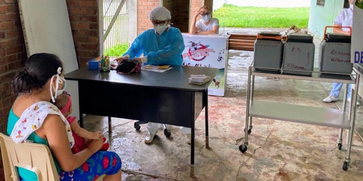 opsoms's tweet photo. "Distanciamiento social, vigilancia y sistemas de salud más fuertes son clave para controlar la #COVID19 " @DirOPSPAHO 

Más información: 👇
https://t.co/IFjyMlRnSJ https://t.co/r7eq4EbaXg