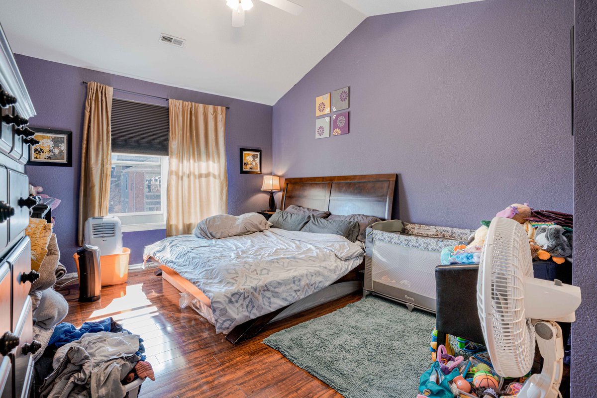 AlanStrange's tweet image. 🚨NEW PRICE: 14241 E 1st Drive, Unit #303
-
View this listing: seedenverhomelistings.com/homes/co/auror…
-
Interested? Give us a call at (720) 295-4350 or shoot us an email to info@thestrangeteam.com!